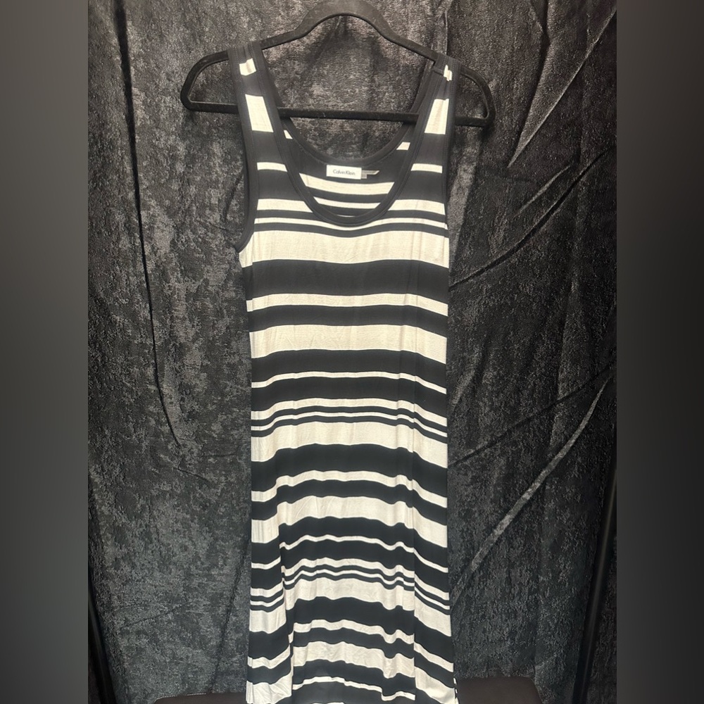 Calvin Klein Black & White Striped Fit & Flare Maxi Dress Size 10 - Picture 3 of 4